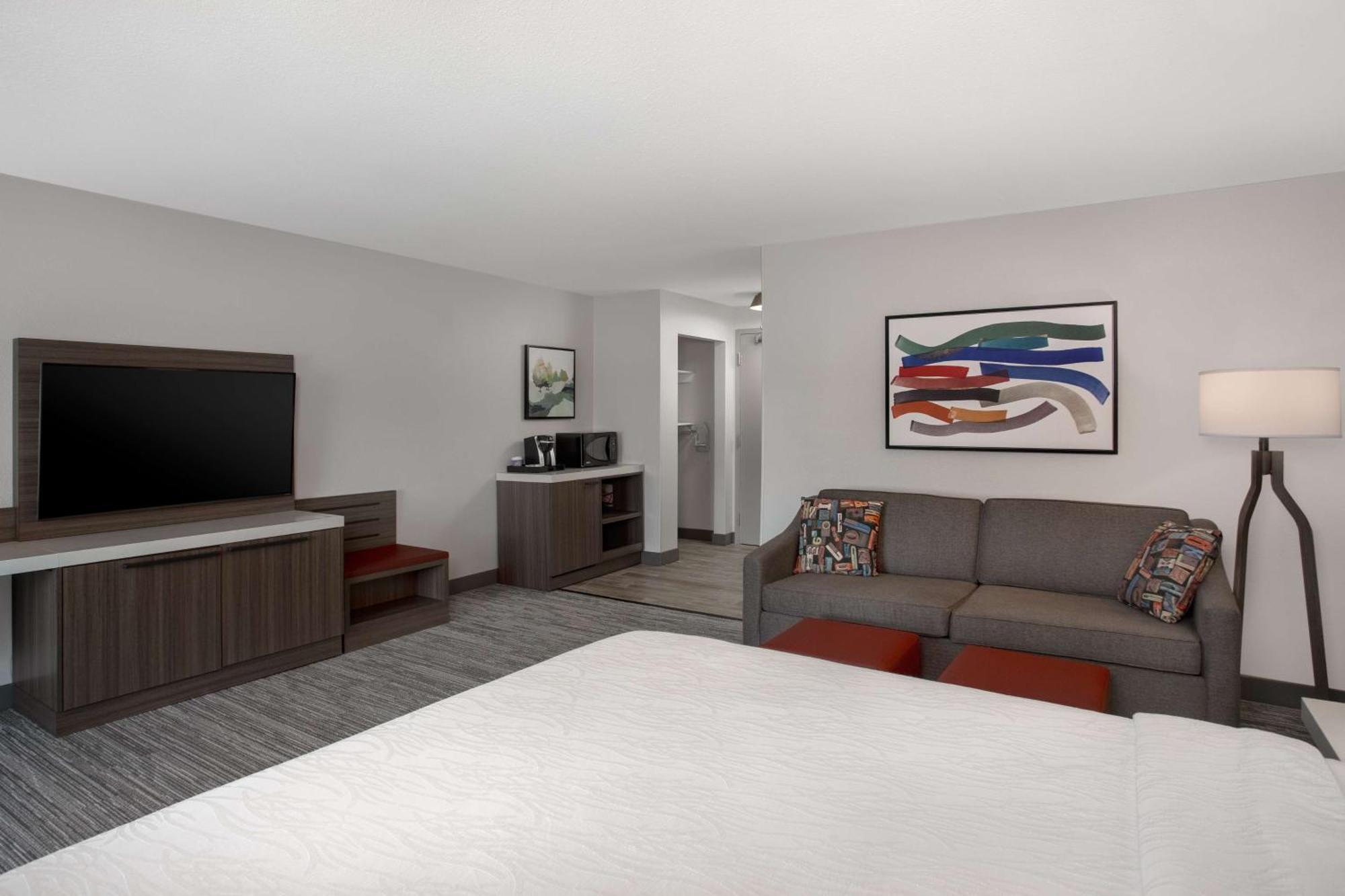 Hilton Garden Inn Omaha West Экстерьер фото