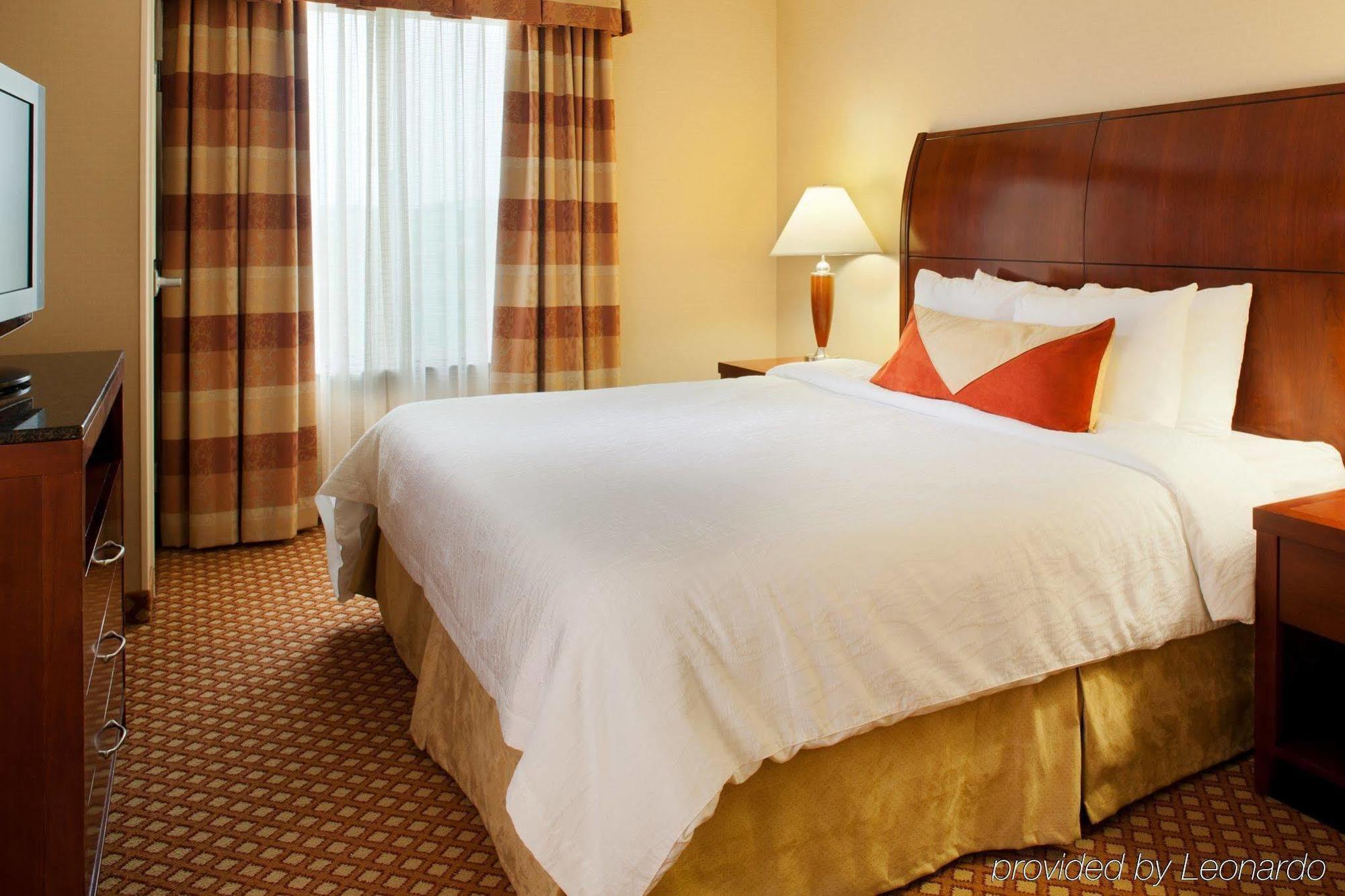 Hilton Garden Inn Omaha West Экстерьер фото
